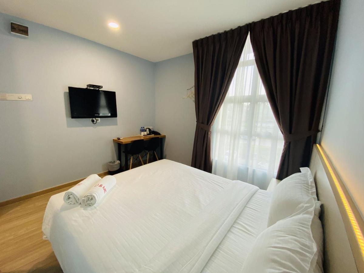 Hotel U And Me Kulai Exterior foto