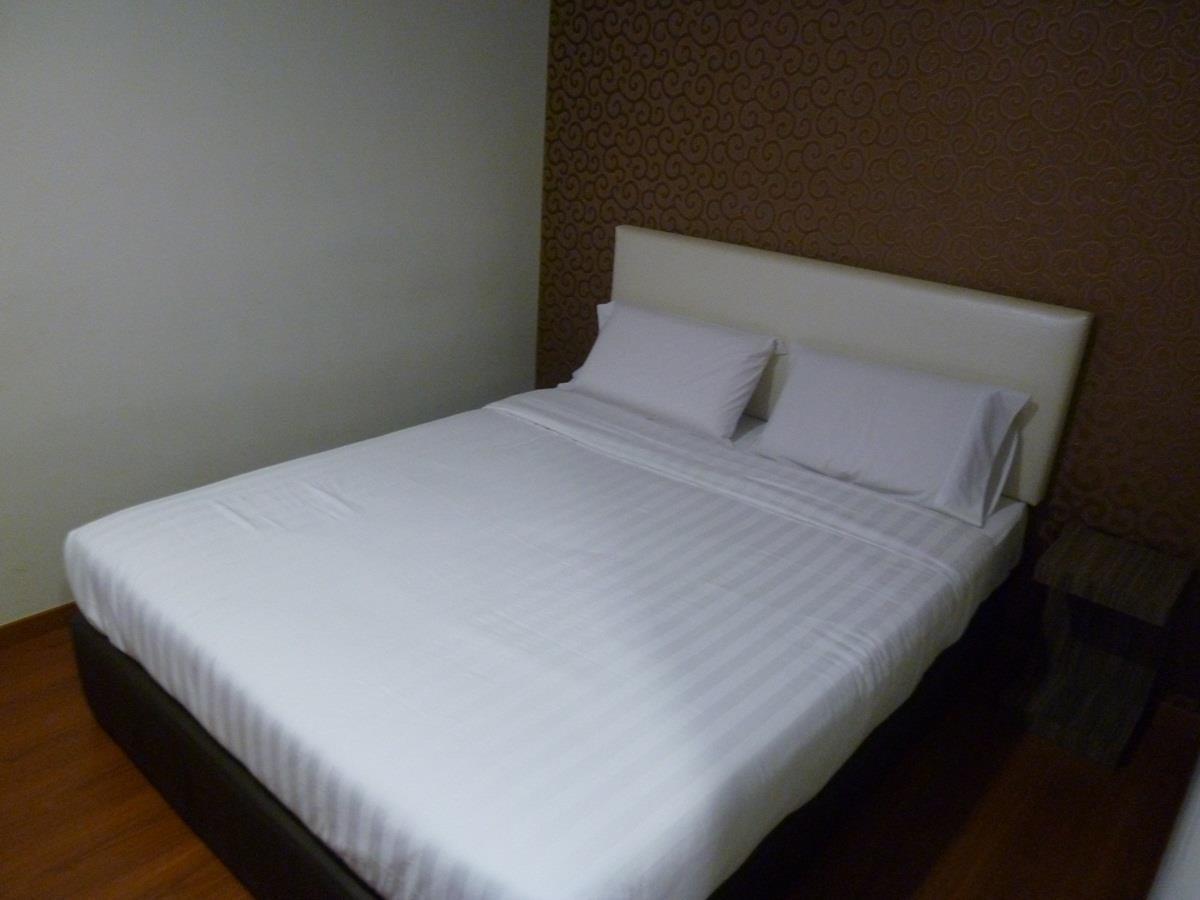 Hotel U And Me Kulai Exterior foto